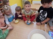 Pečeme ve školce - od zrníčka po rohlík